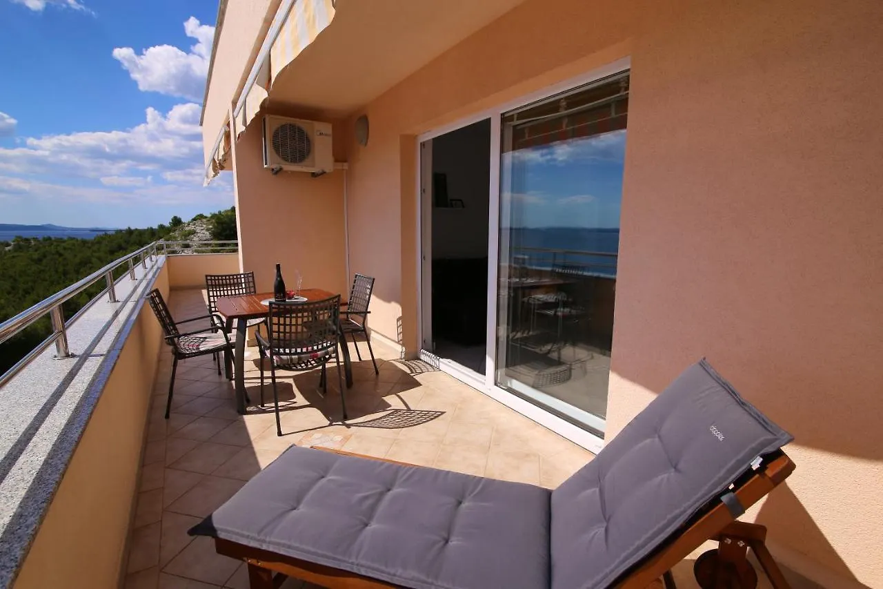 Lea Apartments Drage