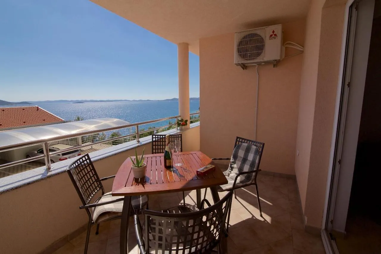 Lea Apartments Drage