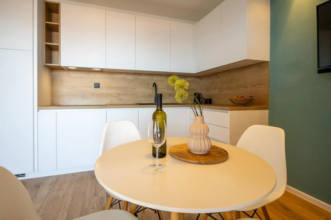 Lea Apartments Drage