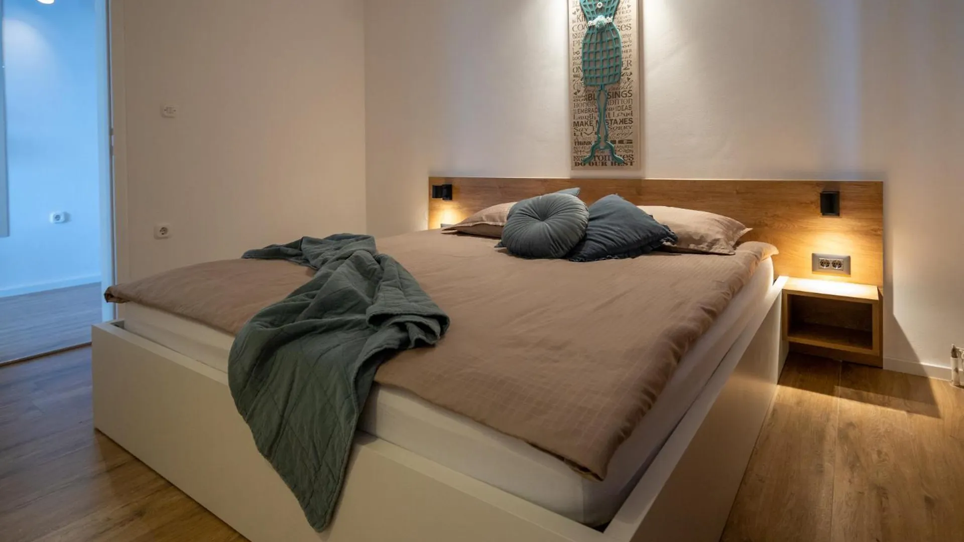 Lea Apartments Drage