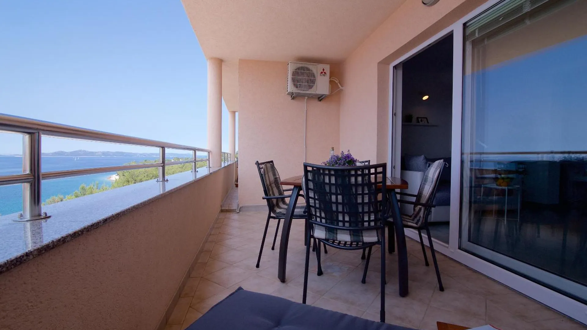 Lea Apartments Drage Croatia