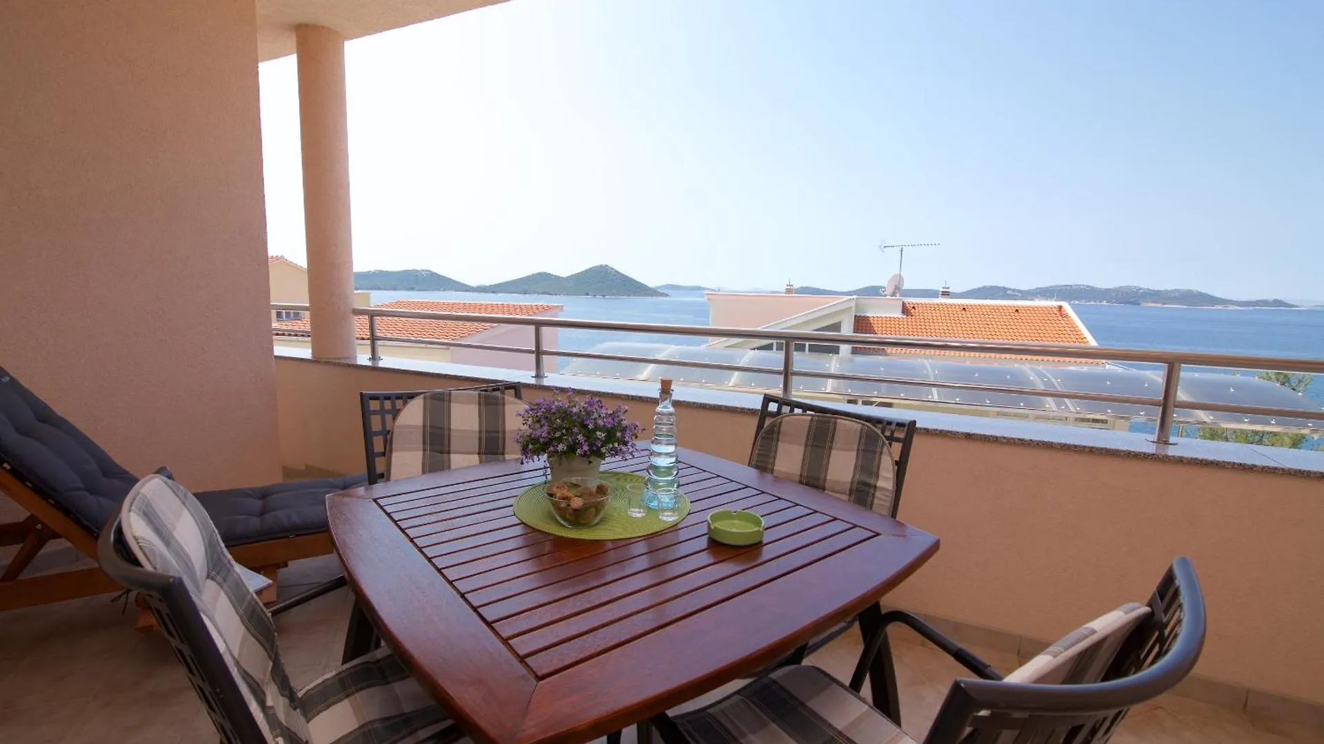 Lea Apartments Drage