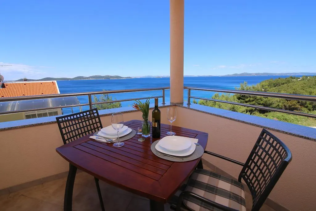 Lea Apartments Drage Croatia