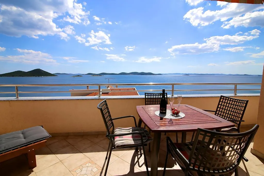 Lea Apartments Drage